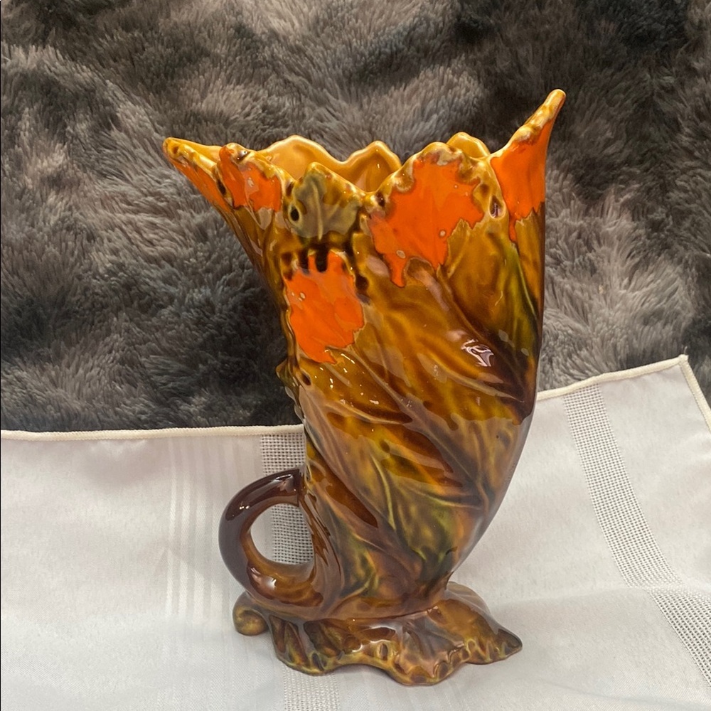 Fall Giftcraft Vintage Vase Japan 
Footed